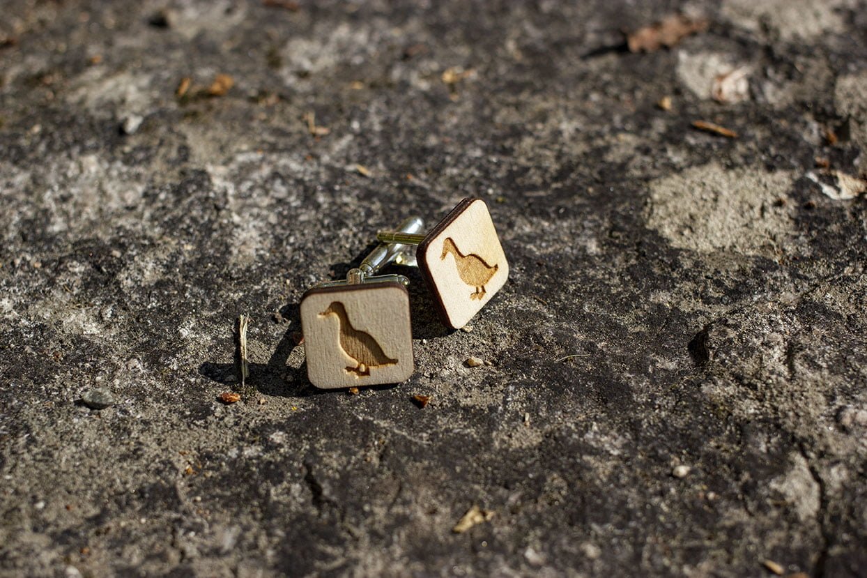 Puinen rusetti + kalvosinnapit, ankka - Image 3