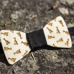 Puinen rusetti ankka