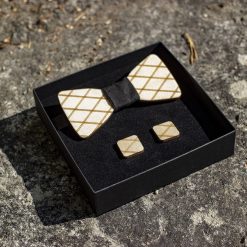 Puinen rusetti ruutu