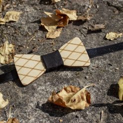 Puinen rusetti ruutu